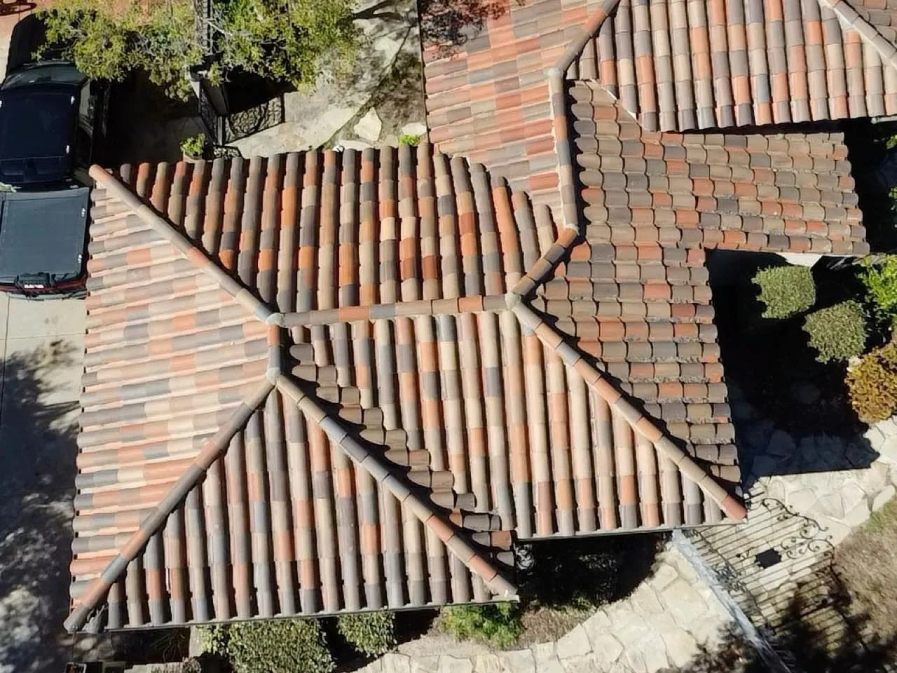 Inspection photo: aerial hip and valley tile