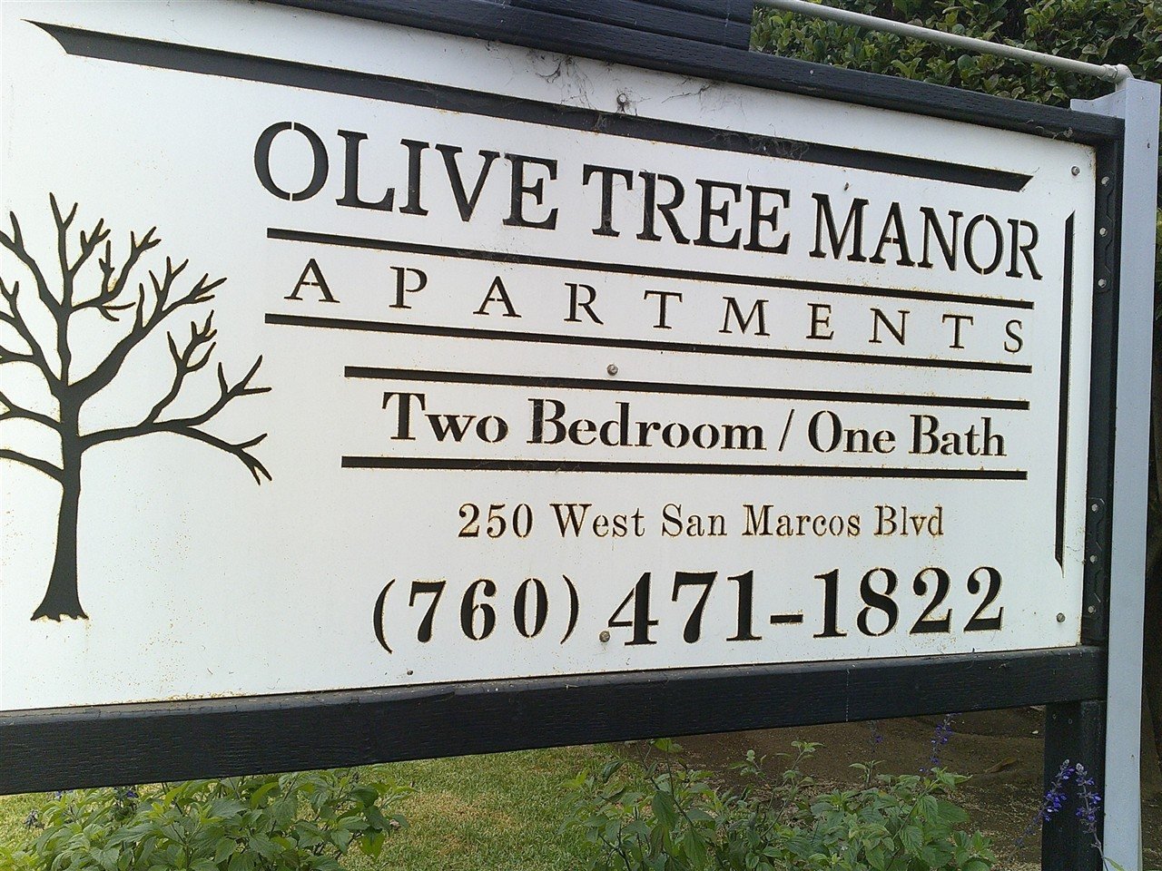 Apartment building at 250 W San Marcos Blvd San Marcos during a balcony and walkway inspection