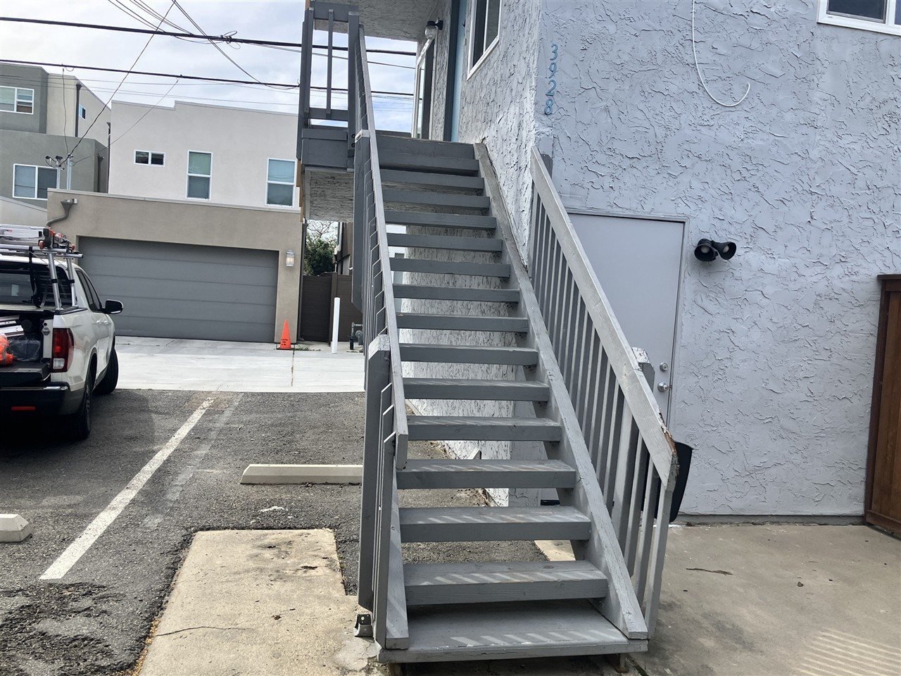 Apartment building at 3928 Kendall St San Diego during a balcony and walkway inspection