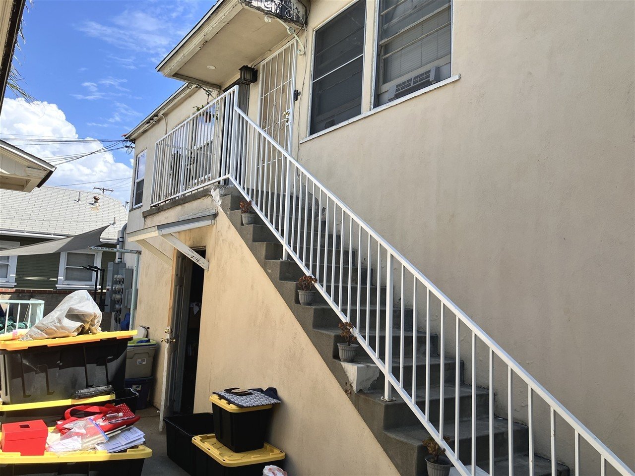 Apartment building at 4055 Illinois St San Diego during a balcony and walkway inspection