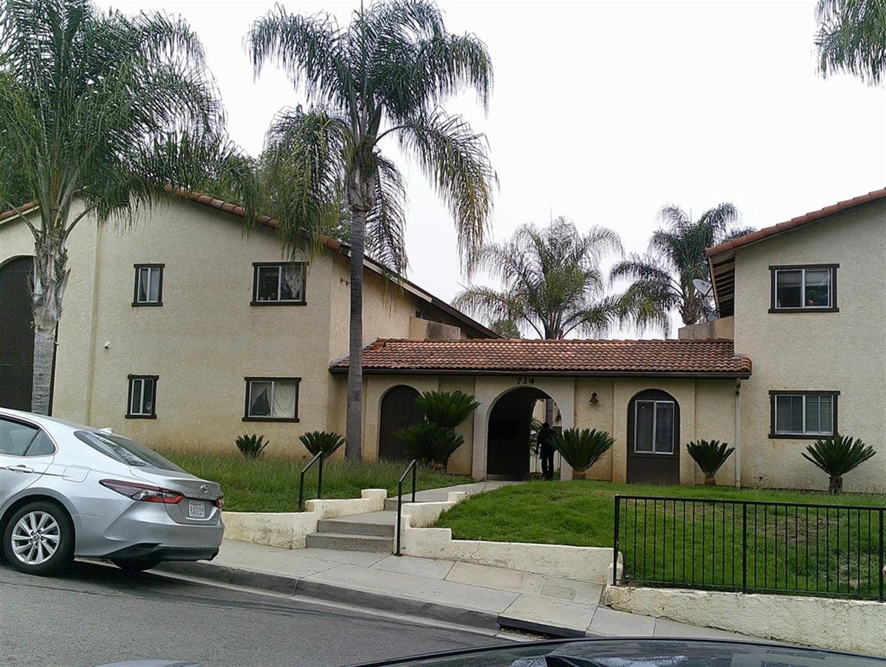Apartment building at 714 Franklin Ln Vista during a balcony and walkway inspection